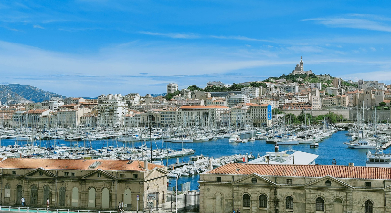 learning French in Marseille