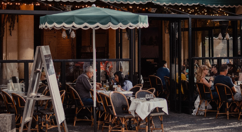 where to learn French in france