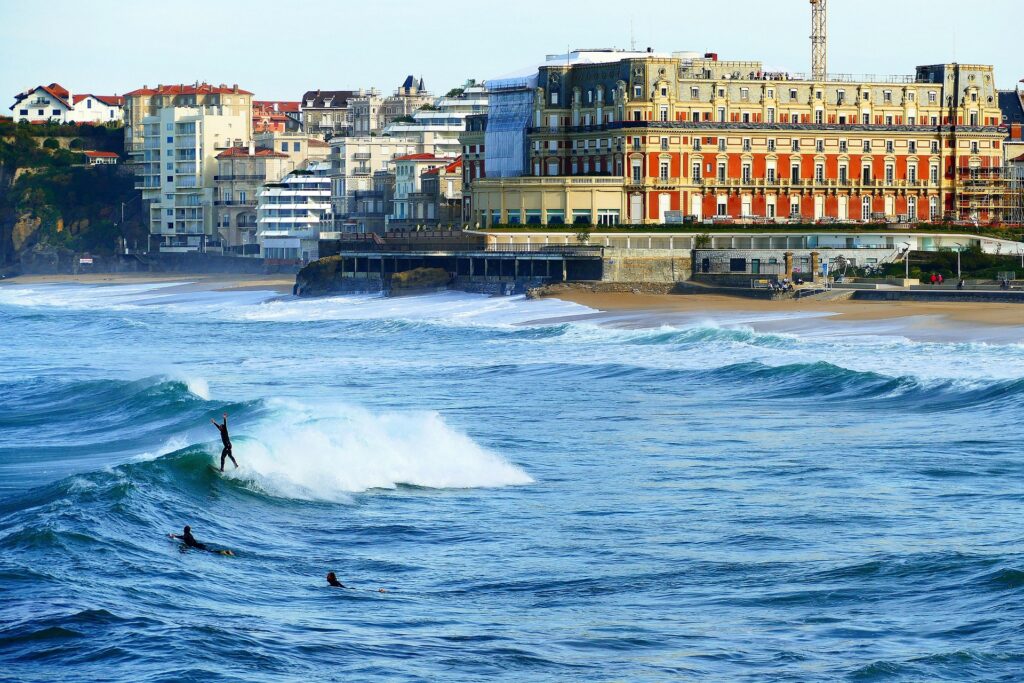 learning French in biarritz